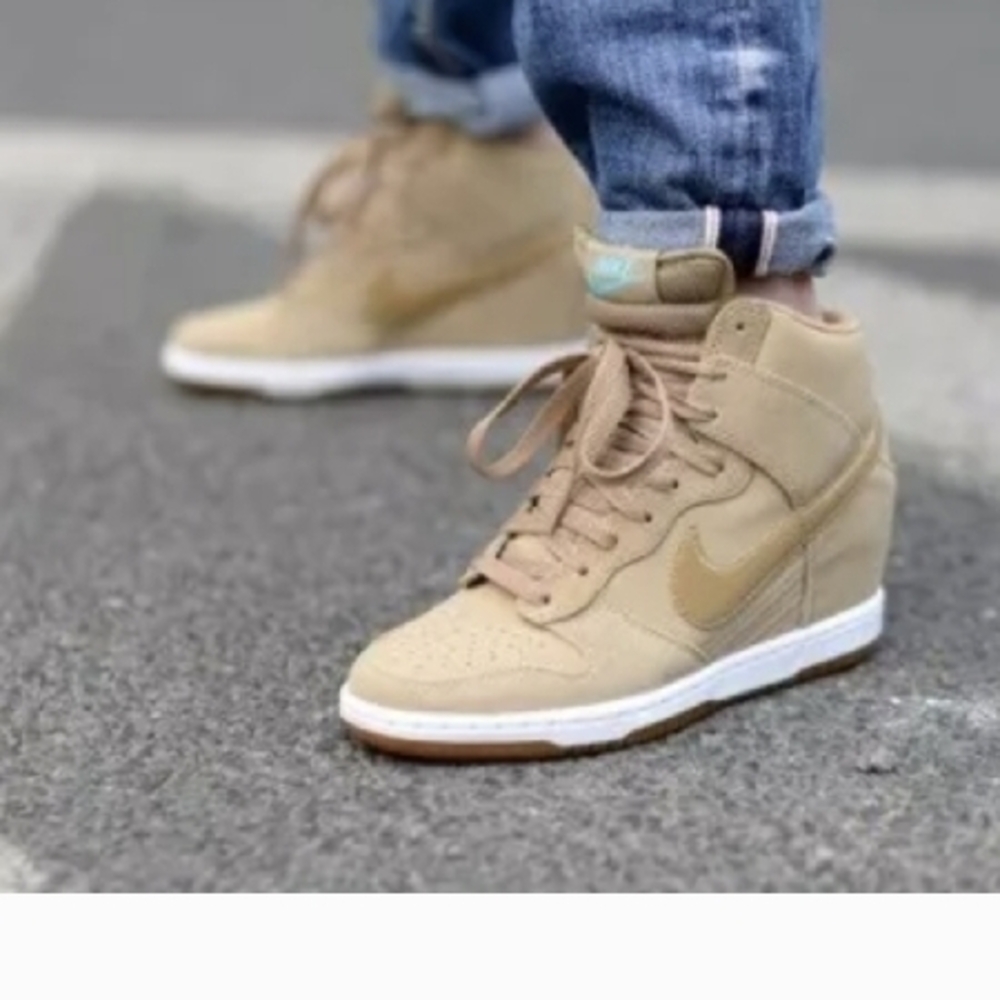 Nike Cream Sneakers